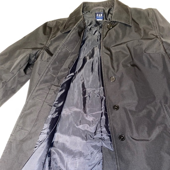 Gap - Picture 5 of 8